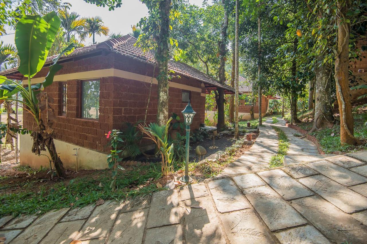 Raindrops Resorts Wayanad Sultan Bathery Exterior foto